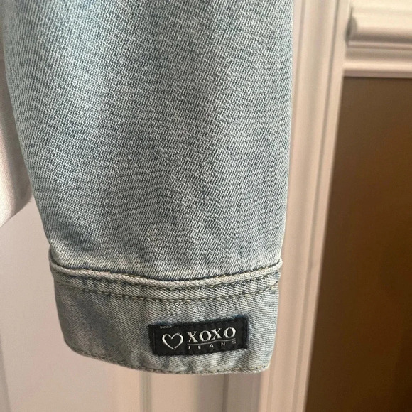 XOXO Jean Jacket - Picture 8 of 10
